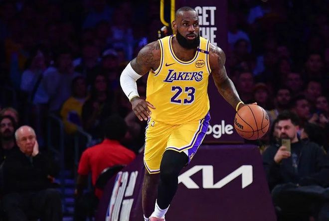 企业文化-詹姆斯今天出战吗